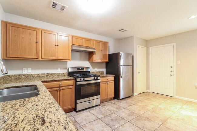 Building Photo - 21610 Forestlight Ct