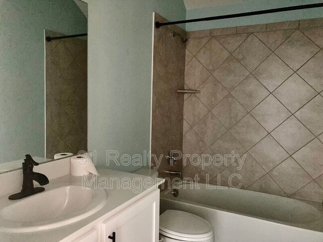 Building Photo - 107 Arborside Dr