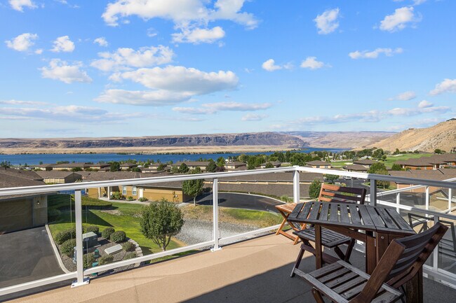 Building Photo - 9287 Riverview Way NW