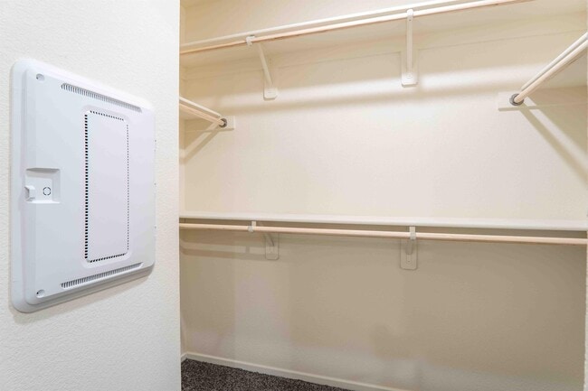 Building Photo - 3727 CELESTA VISTA Ave