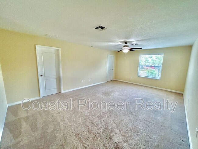 Building Photo - 2123 Roanoke Springs Dr