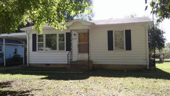 Primary Photo - 3126 W Madison St