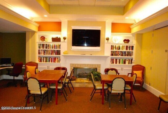 Building Photo - 1610 Lago Mar Dr