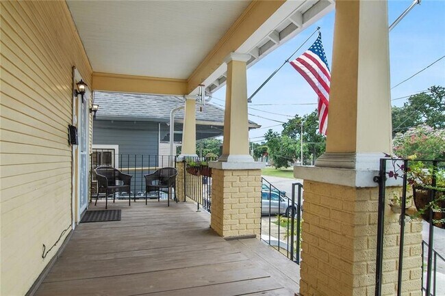 Building Photo - 1731 Elysian Fields Ave
