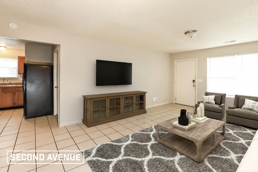 Building Photo - 2833 Kensington Ave