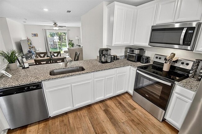 Building Photo - 70 Pebble Beach Dr
