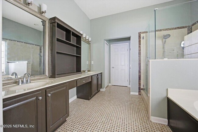 Building Photo - 10642 Roundwood Glen Ct