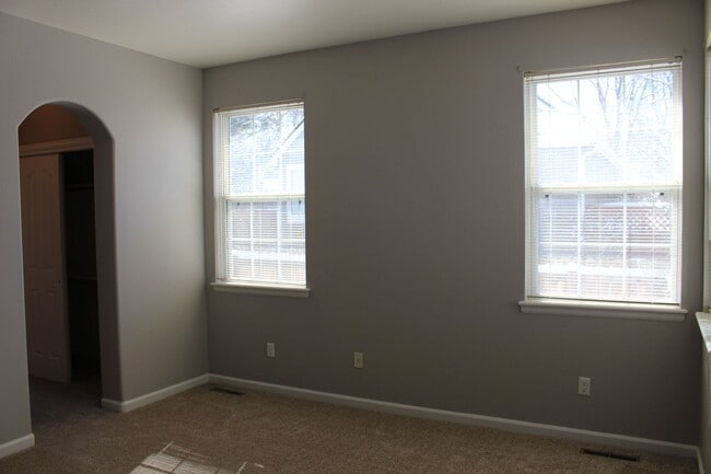 Building Photo - Charming Ranch-Style Patio Home with Garage & Fenced Yard