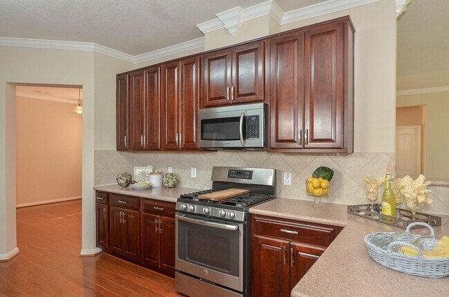 Building Photo - 2410 Crossmill Ln
