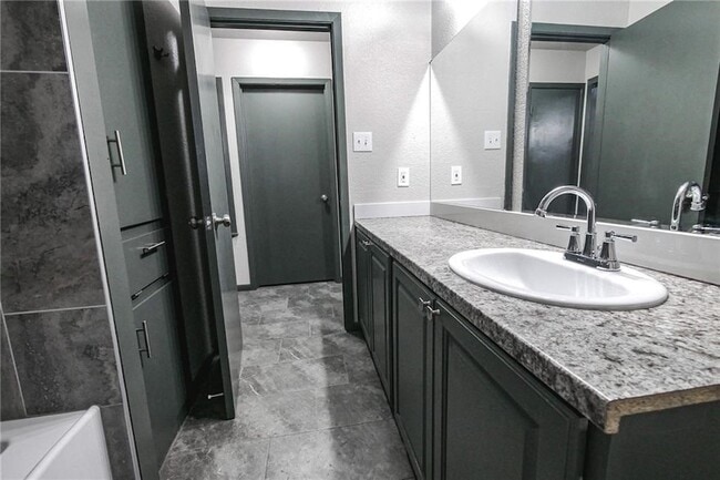 Building Photo - 3606 San Blas Dr