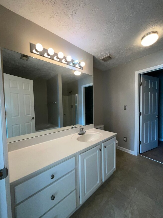 Building Photo - 3326 Galleria Place Unit 8~Fayetteville, N...