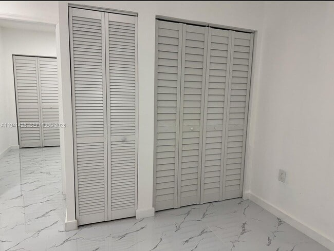 Building Photo - 4200 SW 96th Ave