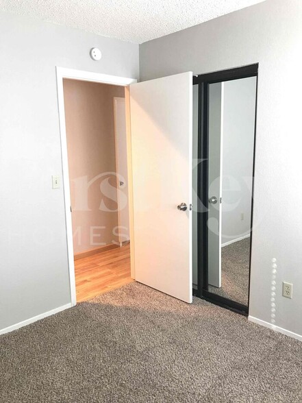 Building Photo - 344 Templeton Dr
