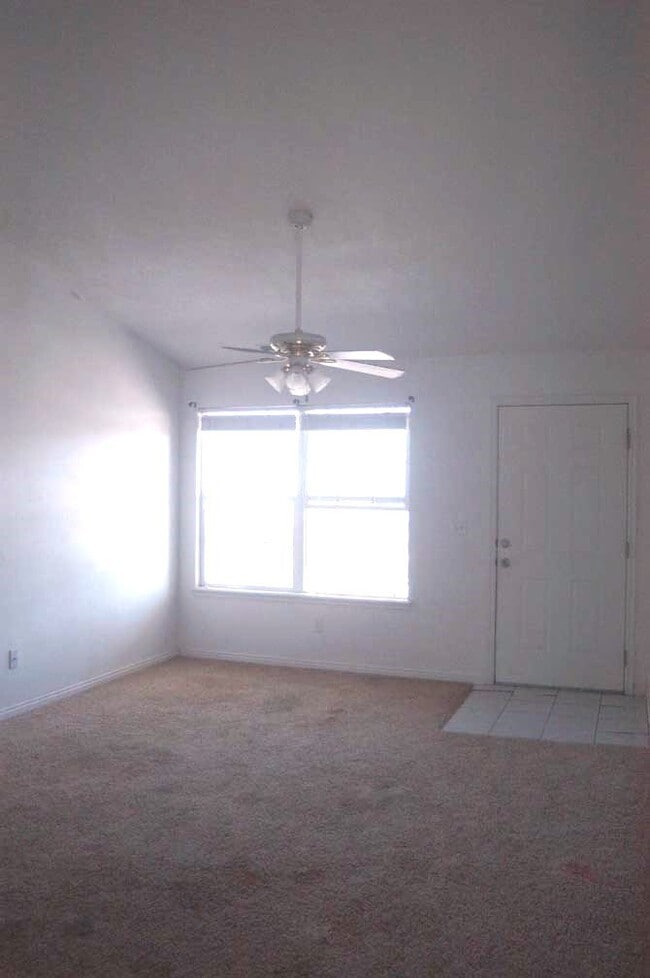 Building Photo - 4013 Lake Mountain Dr