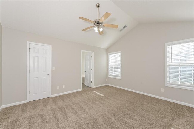 Building Photo - 919 Downing Dr