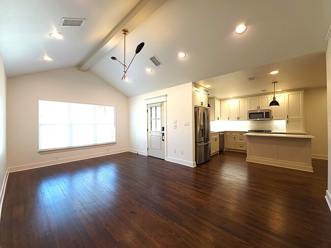Building Photo - Lease this fully remodeled sanctuary – where modern luxury meets timeless East Texas charm!