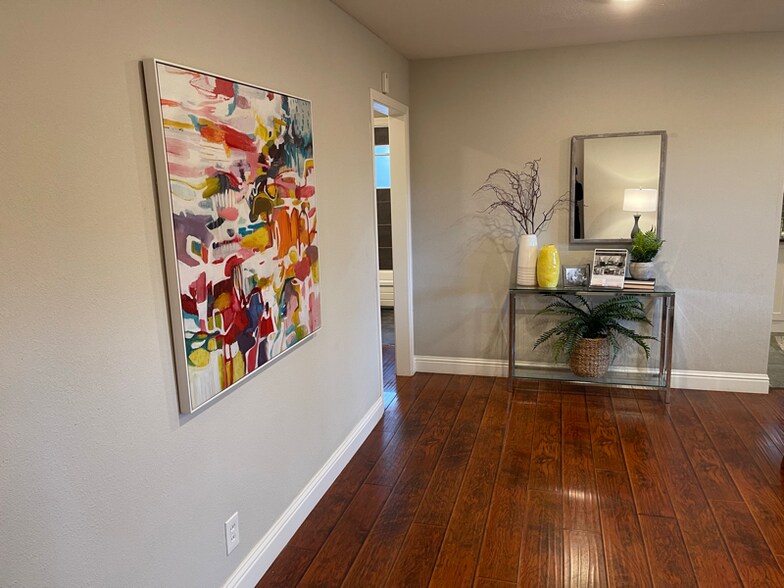Building Photo - 3447 Tanager Cir