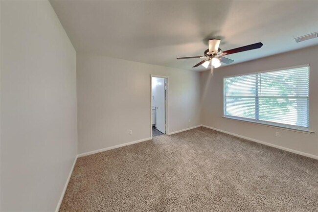 Building Photo - 7330 Parkland Manor Dr