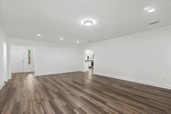 Building Photo - 2464 Elfinwing Ln