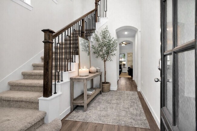 Building Photo - 440 Flowering Lotus Ct