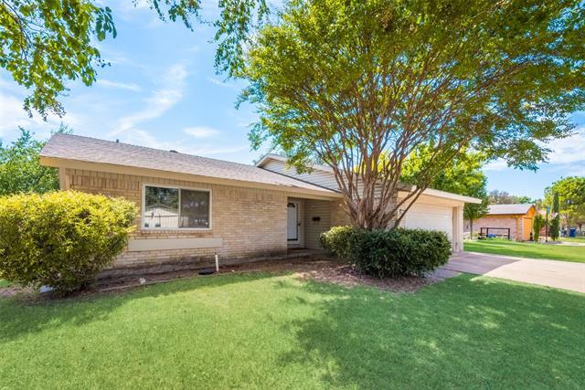 Building Photo - 5605 Valley Mills Dr