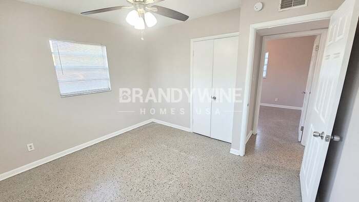 Building Photo - 1508 W Hamilton Ave