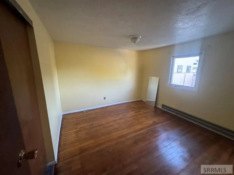 Building Photo - 7 S 4th W