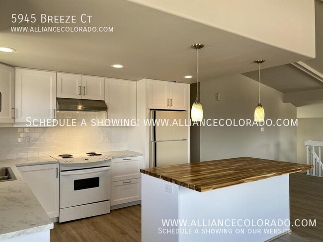 Building Photo - 5945 Breeze Ct