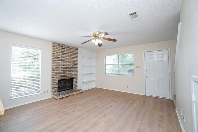 Building Photo - 3305 Dunliegh Dr