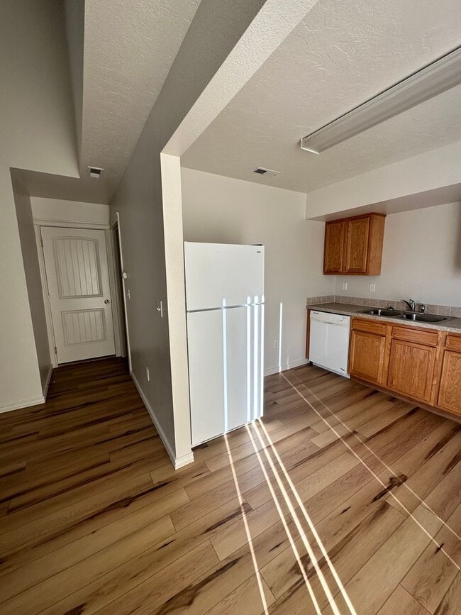 Building Photo - 3915 Washington Ave