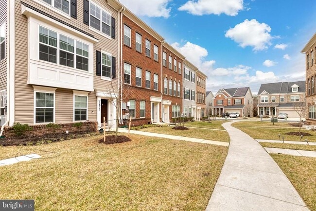 Building Photo - 12925 Brickyard Blvd