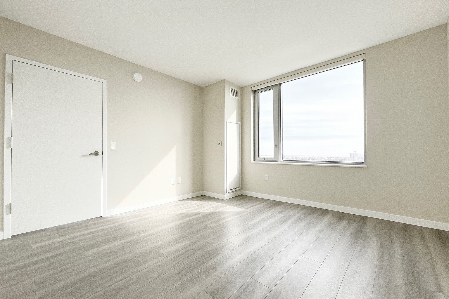 Building Photo - 1524 Sheepshead Bay Rd