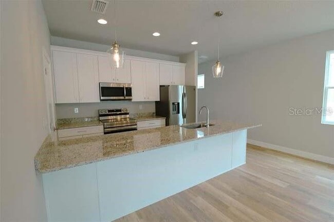 Building Photo - 3904 W Everett Ave