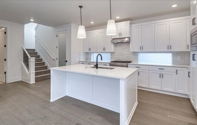 Building Photo - 62685 McClain Dr