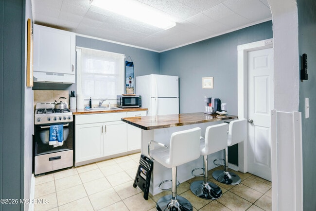 Building Photo - 13 Decatur Ave