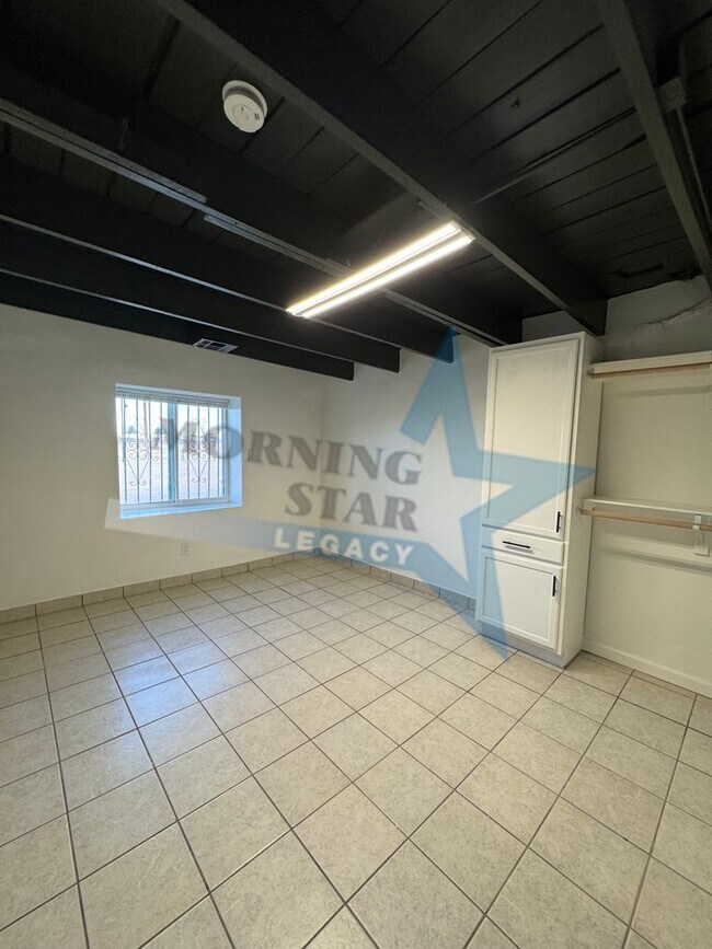 Building Photo - Charming Updated Home w/ Enclosed Yard & Storage