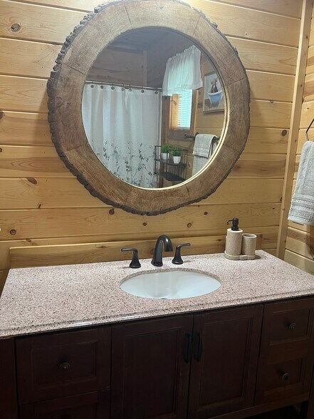 Building Photo - 6295 Spring Branch Rd