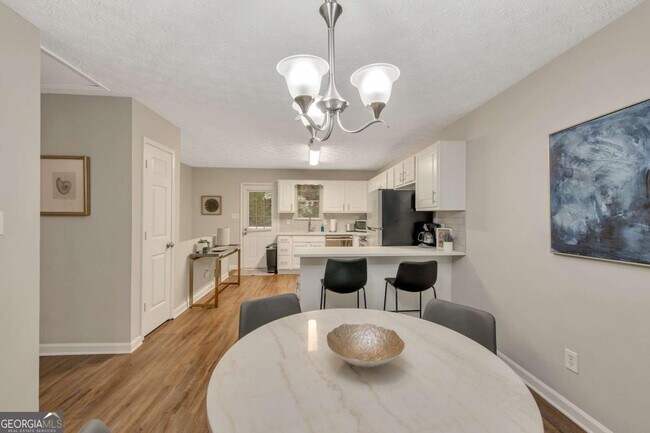 Building Photo - 4375 Coopers Creek Dr SE