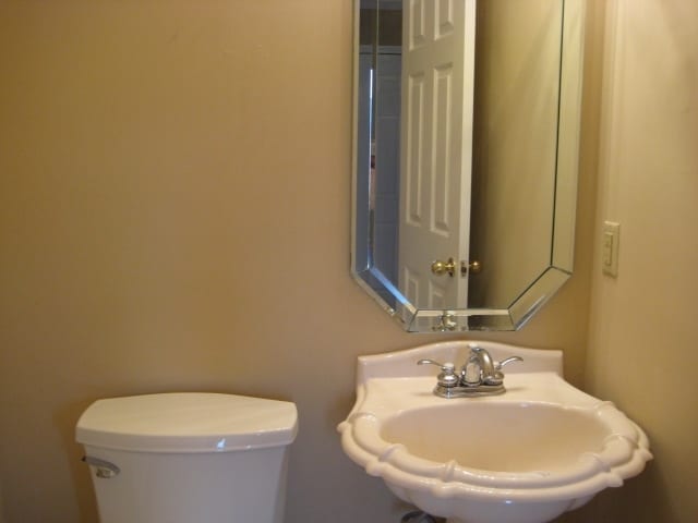 Building Photo - 7562 Sandy Brook Cv