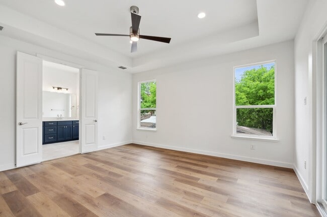 Building Photo - 237 Athenia Dr