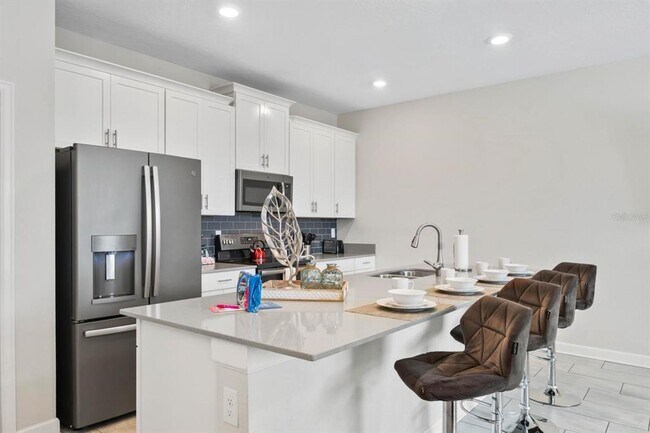 Building Photo - 900 Pebble Beach Dr