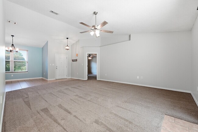 Building Photo - 1243 Jefferyscot Dr