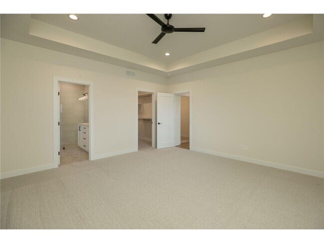 Building Photo - 301 Somerby Pkwy NE