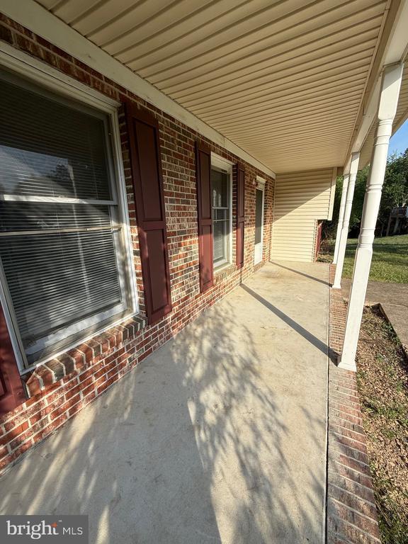 Building Photo - 900 Dewberry Dr