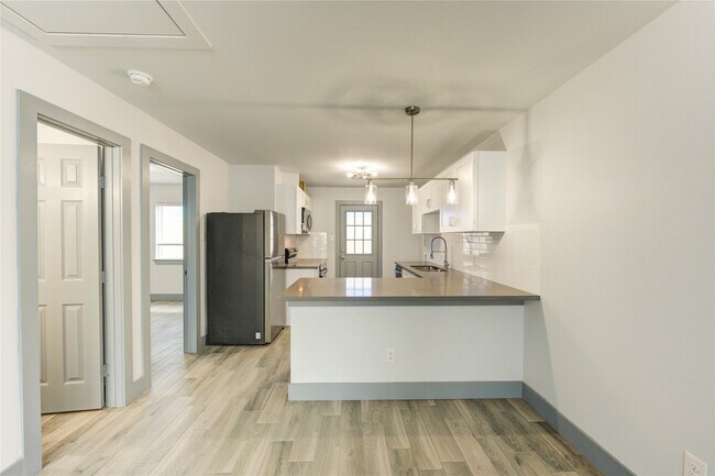 Building Photo - 3112 Wentworth St