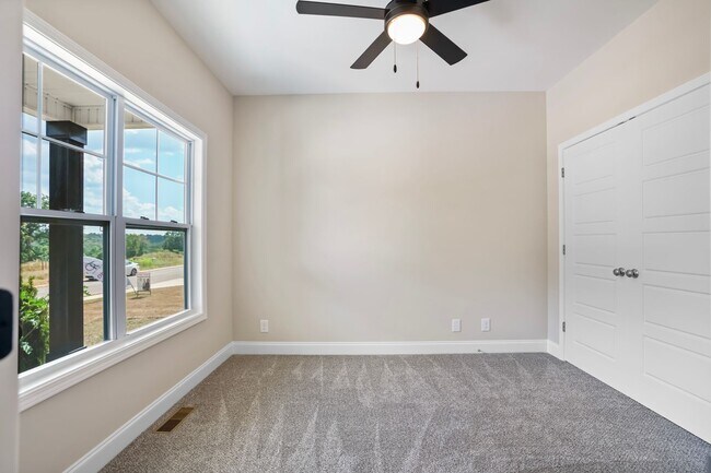 Building Photo - Ruby Floor Plan – 5BR/3BA New Construction Home Near Exit 4