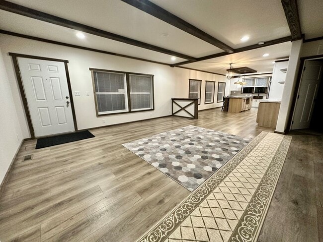 Building Photo - Stunning interior of this single level hom...