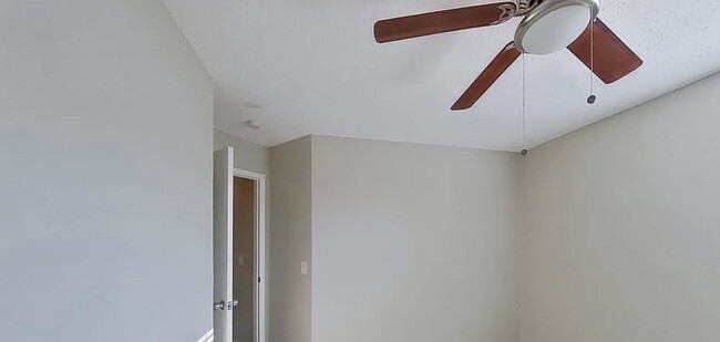 Building Photo - AVAILABLE NOW