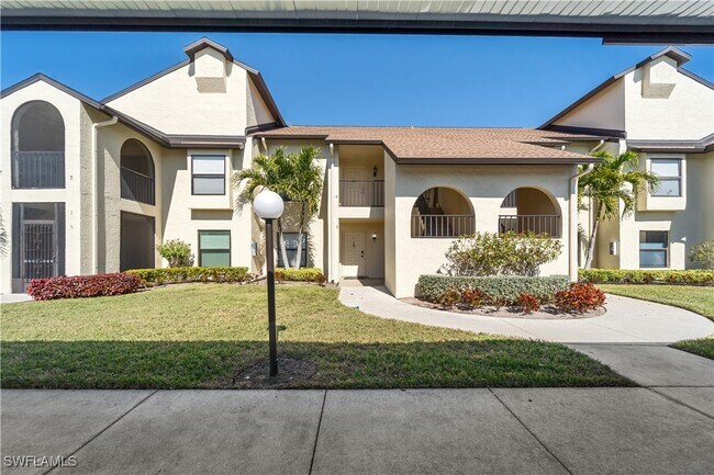 Building Photo - 8287 Charter Club Cir