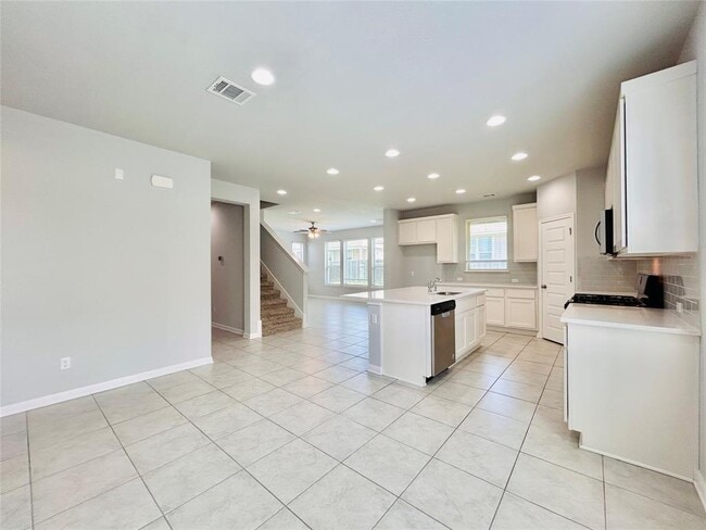 Building Photo - 1156 Capra Ln